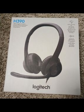 Logitech H390 Wired USB Headset in Black